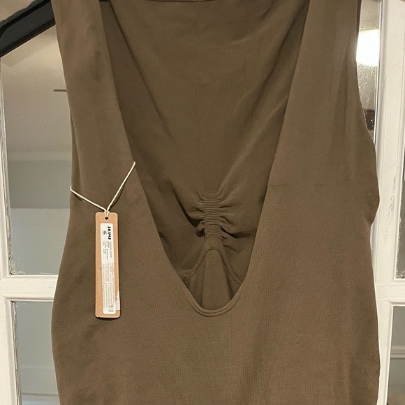 NWT SKIMS Contour Lounge Onesie Romper  size 
4 X/5X - Picture 3 of 8